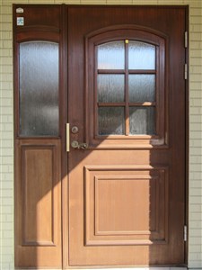 木製玄関ドア　スウェーデンドア（スウェドア）　施工前