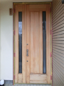 剥離・研磨後　YAMAHA（ヤマハ）木製玄関ドア）