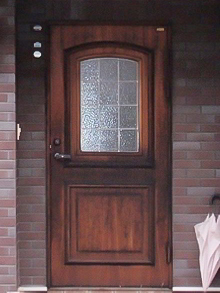 塗装前　木製玄関ドア　スウェーデンドア（スウェドア）