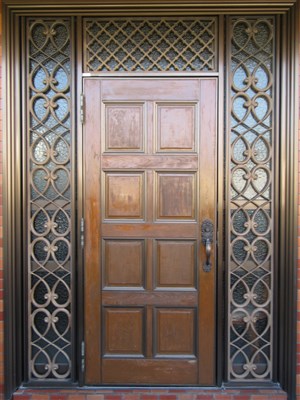 木製玄関ドア　木製玄関ドア　その他メーカー　塗装前