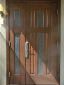 再塗装後　AICA（アイカ）木製玄関ドア