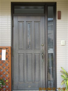 AICA（アイカ）木製玄関ドア　塗装前