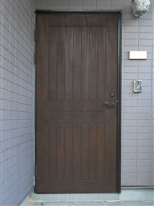 再塗装後　AICA（アイカ）木製玄関ドア