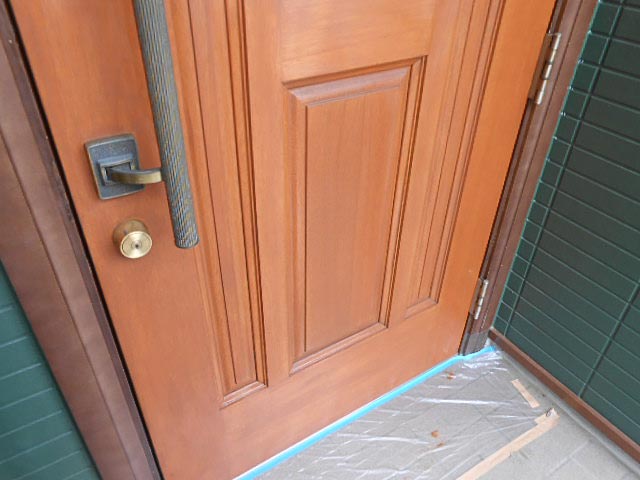 YAMAHA（ヤマハ）木製玄関ドア　再塗装　仕上がり