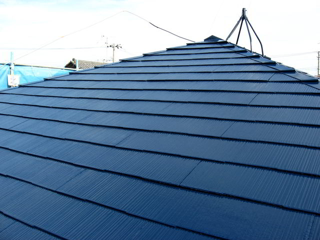 スレート屋根　シリコン樹脂塗装写真